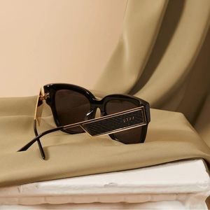 Diff Isabella black Grey polarized sunglasses